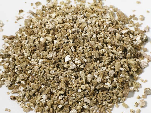 Vermikülit-2 Litre - 1.Sınıf Tozsuz Toprak Düzenleyici-Organik Vermiculite